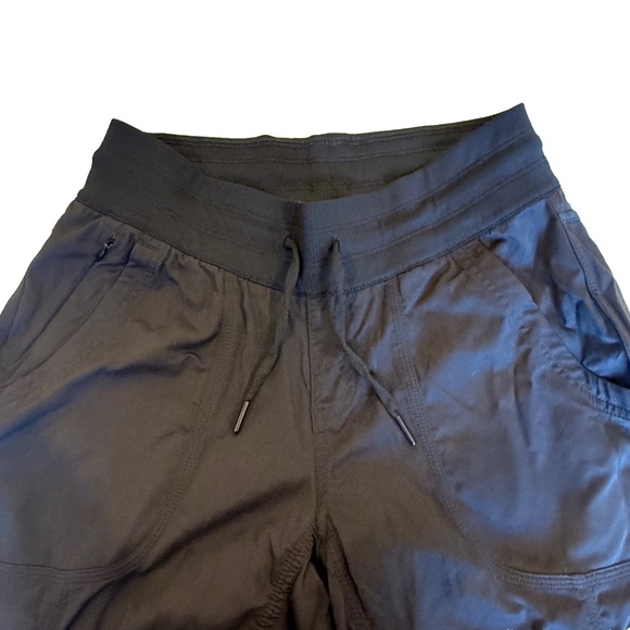The North Face Women's Black Ruched Activewear Long Pants Size Small - Picture 3 of 8